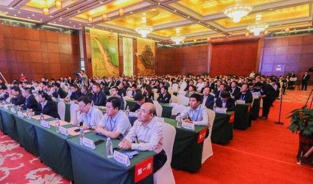 榆陽區(qū)煤炭公司應(yīng)邀參加2018中國(guó)榆林煤炭、蘭炭暨能化裝備簽約訂貨會(huì)